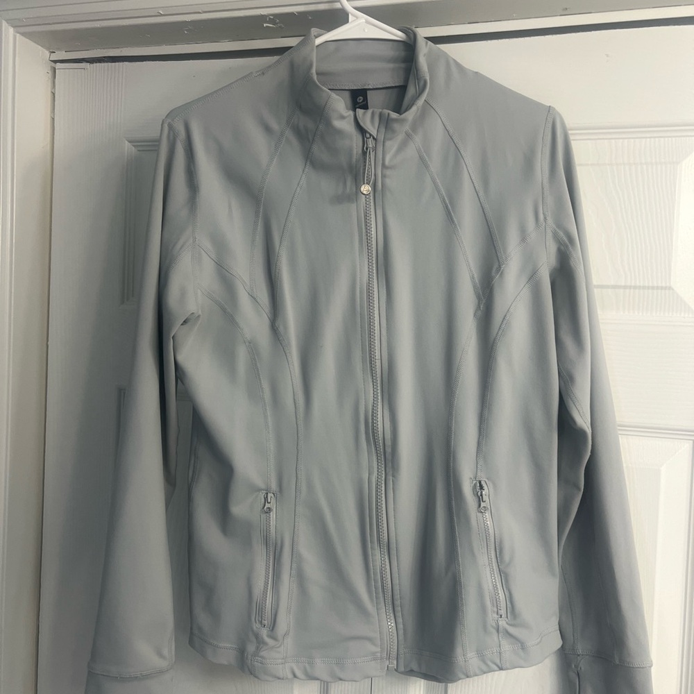 90 Degree By Reflex Light Gray Jacket Sport size M